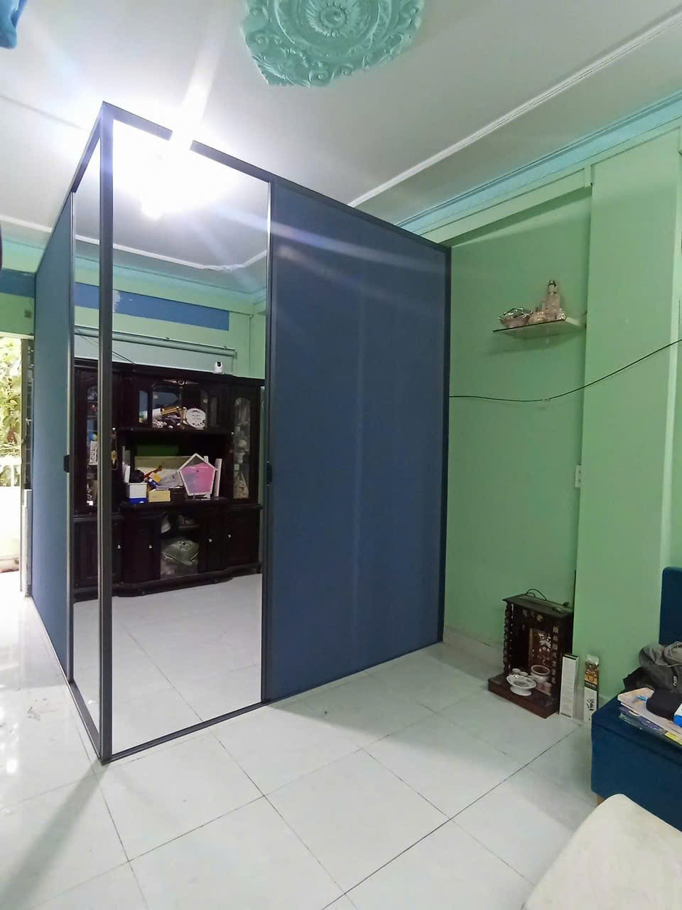 vách ngăn phòng.jpg